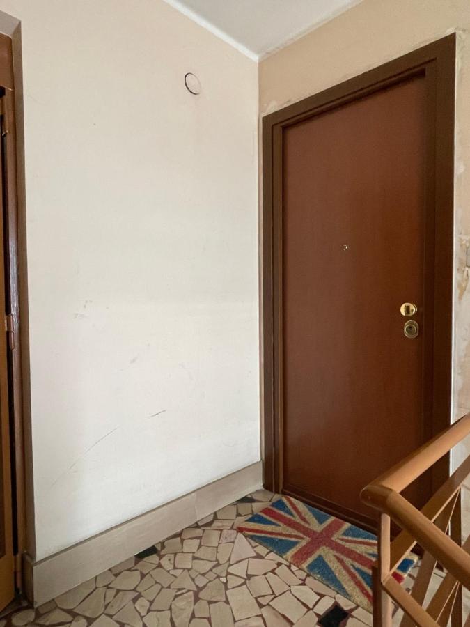 Myhouse Pronda - Affitti Brevi Italia Apartment